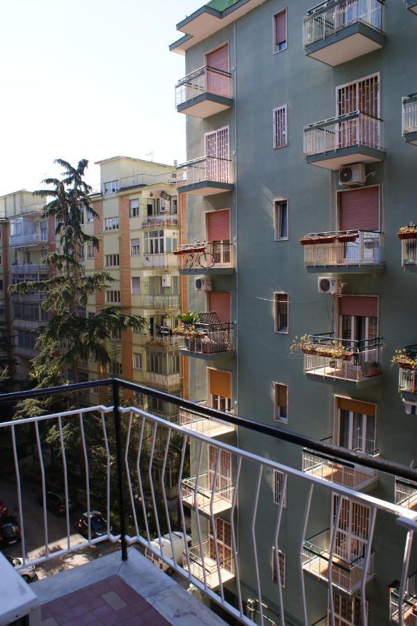 B&B Isole - Rione Alto ナポリ エクステリア 写真